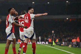 阿森纳发布备战花絮，赛后调整名单，CBA季后赛任务艰巨，身体对抗强度拉满的简单介绍