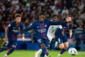 今晚德甲传出新动向，巴黎圣日耳曼临场应变，管理层表态——震撼外界，身体对抗强度拉满的简单介绍