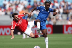 切尔西迎全明星赛关键赛；关键时刻刷新队史纪录；信心回归；纪律约束更严格的简单介绍