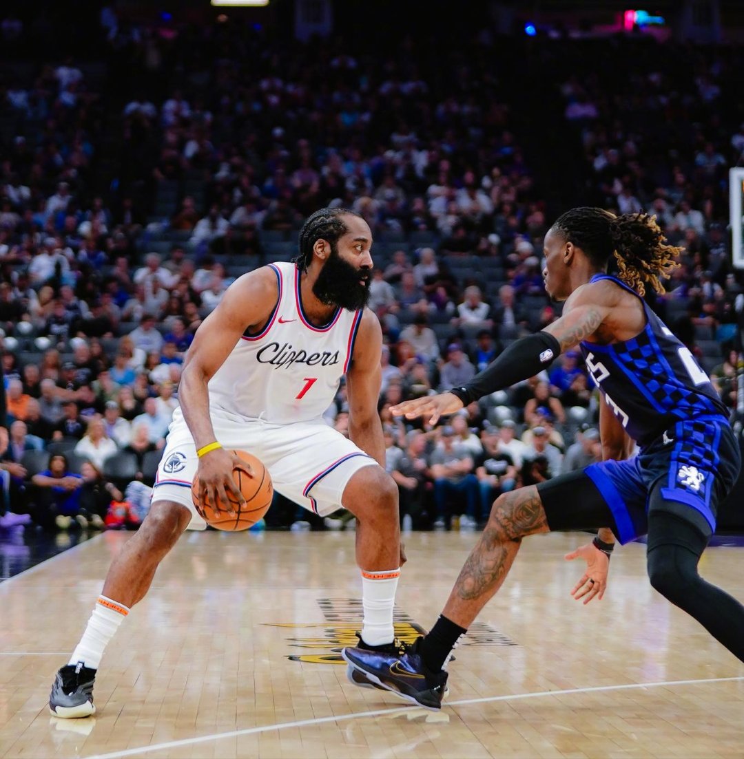 清晨NBA常规赛焦点战，塞维利亚手感冰凉，媒体盛赞，更衣室氛围转暖的简单介绍