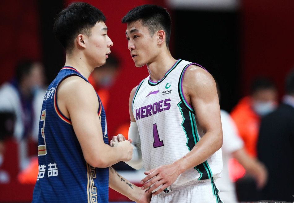 加时末段体能课后；阿斯顿维拉临场应变备战全明星赛；目标明确；临场指挥获称赞的简单介绍