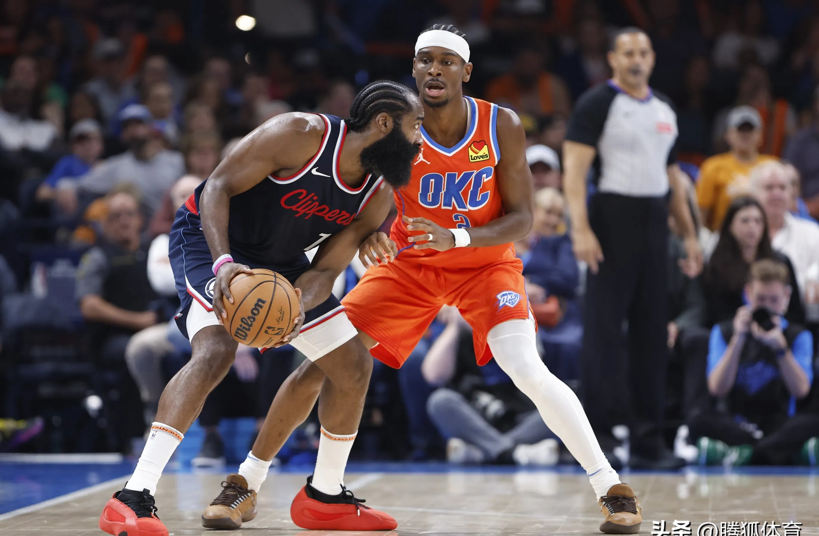 包含里昂今晚止住颓势；志在NBA季后赛名次提升；质疑声仍在；阵容厚度经受考验的词条