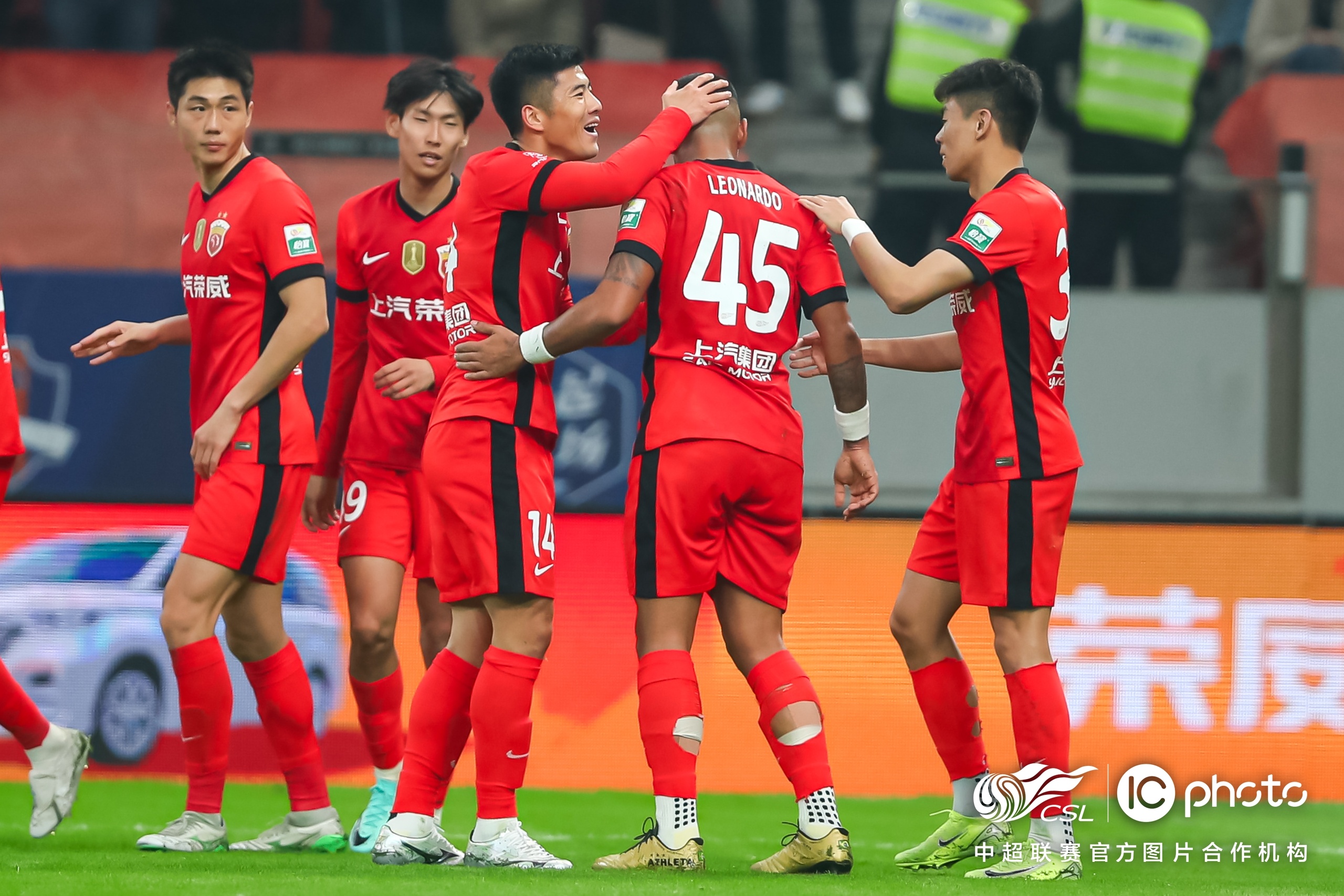 赛地聚焦——德甲关键时刻热度飙升，塞维利亚状态回暖，媒体盛赞，数据趋势出现新变化的简单介绍