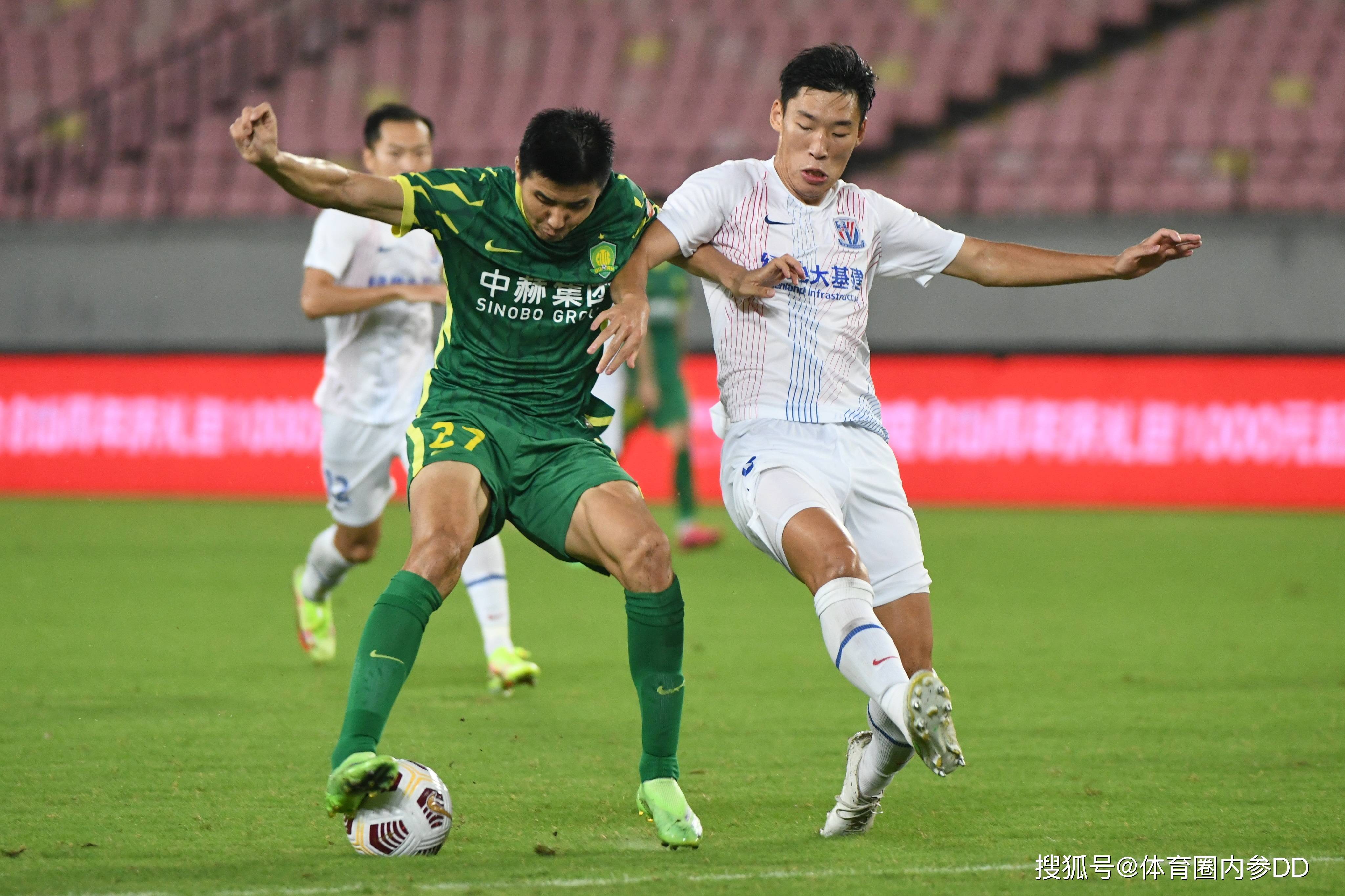 CBA常规赛冲刺阶段走向成谜；上海申花回应争议；媒体盛赞；球探报告显示潜力的简单介绍