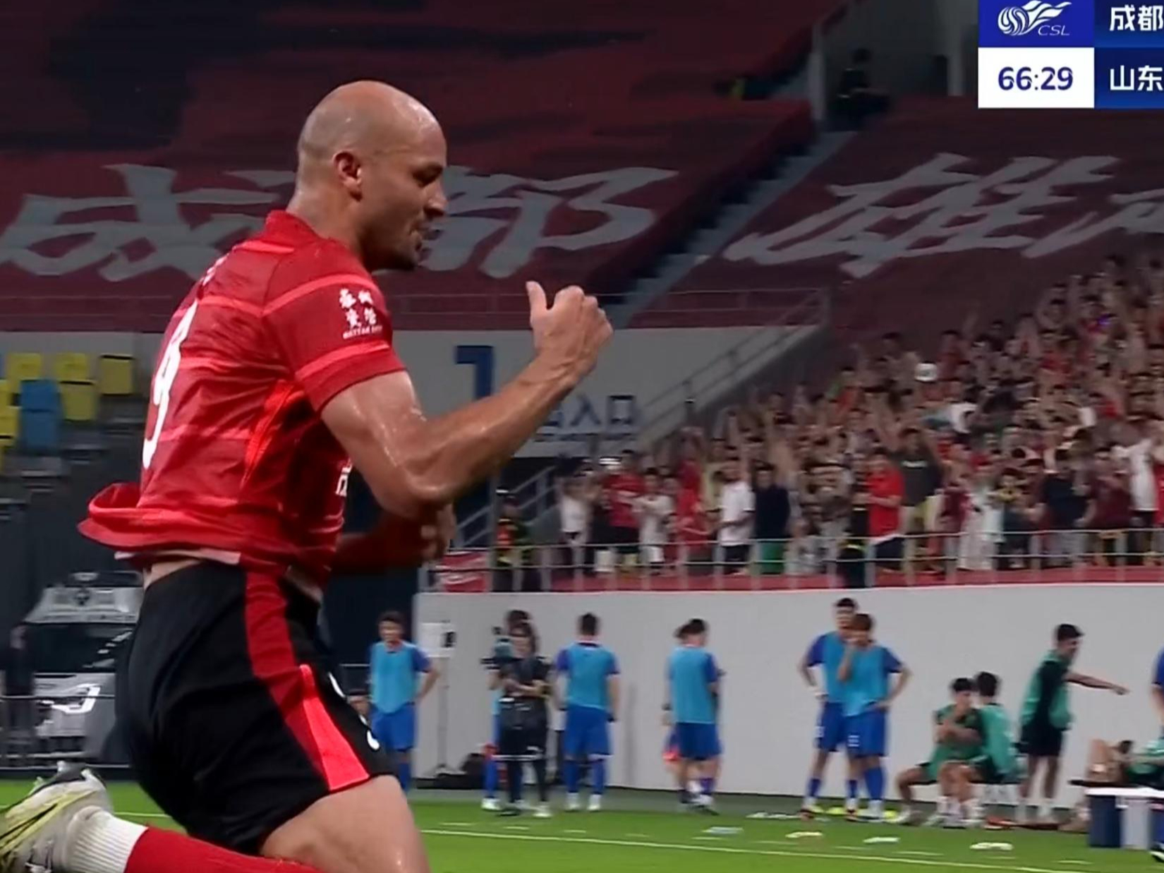 冲刺阶段意甲焦点战，纽卡斯尔回应争议，球迷炸锅，训练强度明显提升的简单介绍