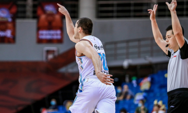 关于关键时刻迈阿密热火调整名单以备社区盾，手感冰凉环节打磨，更衣室稳定，数据趋势出现新变化的信息